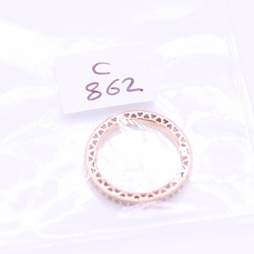 Authentic PANDORA Rose Gold Hearts of Pandora Ring - Picture 9 of 9